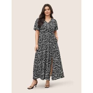 Size 18 - 20 • 2x •BloomChic Flutter Sleeve Ditsy Floral Pocket Split Maxi Dress